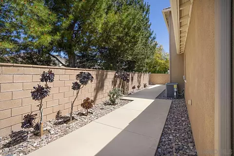 Exterior - 46339 Cabin Ct, Temecula, CA 92592 photo 8 of 12