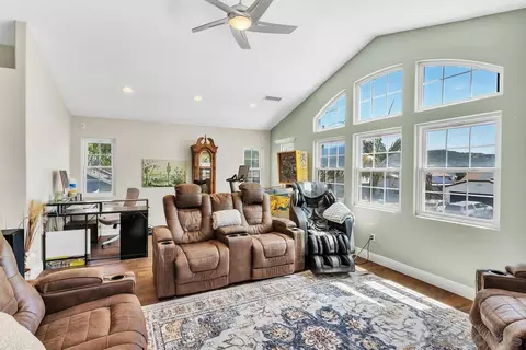 Living - 10732 Greencastle St, Santee, CA 92071 photo 6 of 7