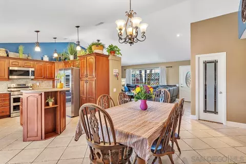 Dining - 10732 Greencastle St, Santee, CA 92071 photo 2 of 2