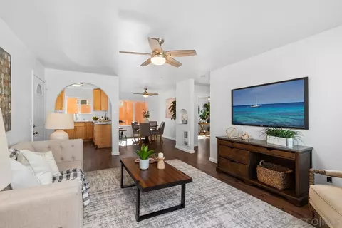 1673 Pentecost Way #4, San Diego, CA 92105