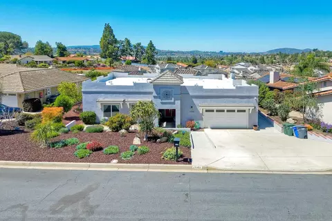 17152 Tam O Shanter Dr, Poway, CA 92064