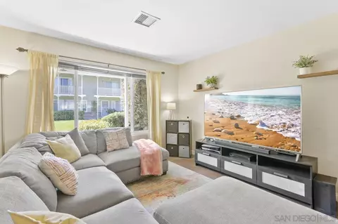 4750 70th St #9, La Mesa, CA 91942