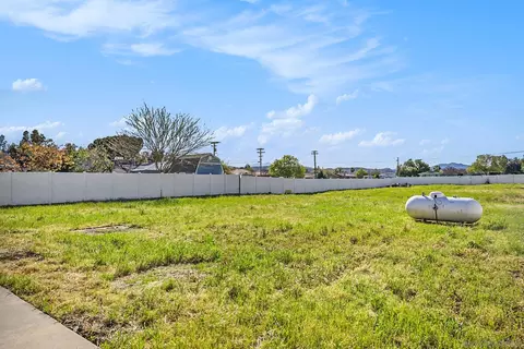 Exterior - 1618 H St, Ramona, CA 92065 photo 8 of 11