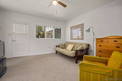 Living - 911 B Ave, Coronado, CA 92118 photo 4 of 5