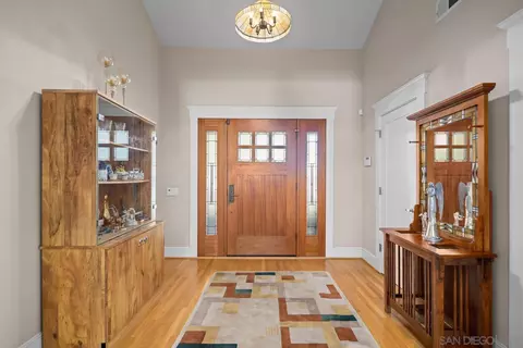 Entry Way - 911 B Ave, Coronado, CA 92118 photo 2 of 2