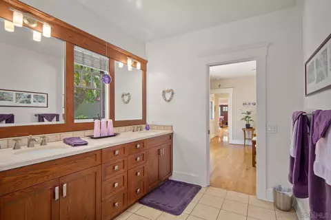 Bath - 911 B Ave, Coronado, CA 92118 photo 1 of 4