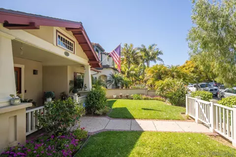 Exterior - 911 B Ave, Coronado, CA 92118 photo 2 of 7