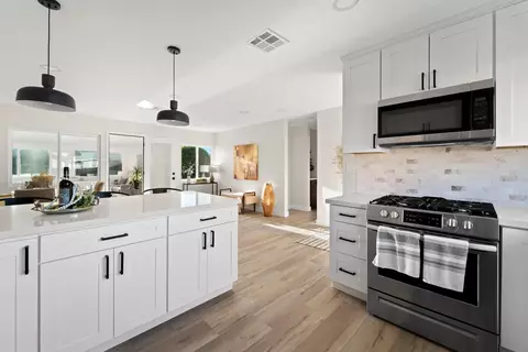Kitchen - 9511 Nicole Way, Santee, CA 92071 photo 4 of 7