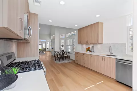 Kitchen - 3346 Malta Way, Oceanside, CA 92056 photo 4 of 6
