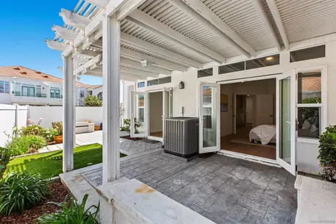 Exterior - 3346 Malta Way, Oceanside, CA 92056 photo 4 of 5