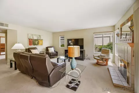 Living - 12713 Briarwood Pl, Poway, CA 92064 photo 5 of 7
