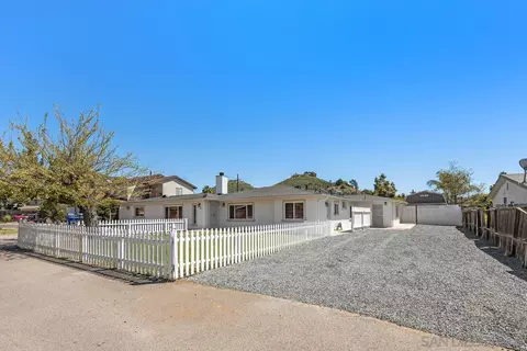 1411 Flag Ln, El Cajon, CA 92021