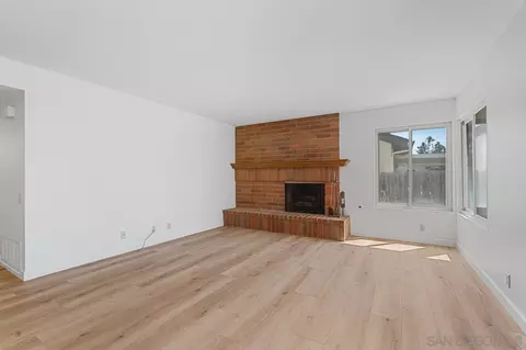 Living - 9546 Hinton Dr, Santee, CA 92071 photo 3 of 4