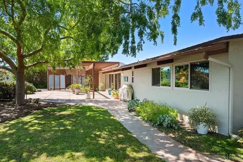 Exterior - 2735 Soderblom Ave, San Diego, CA 92122 photo 7 of 9