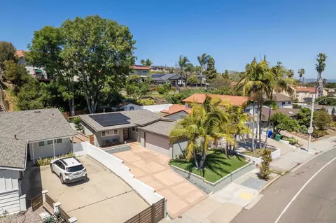 2074 Catalina, San Diego, CA 92107