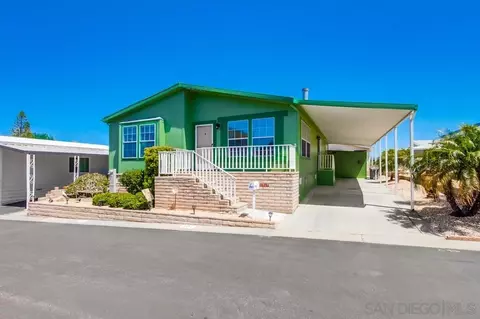 525 W El Norte Pkwy #207, Escondido, CA 92026