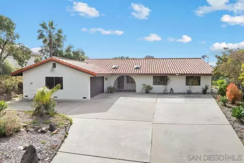 2346 Vista Royal, Vista, CA 92084