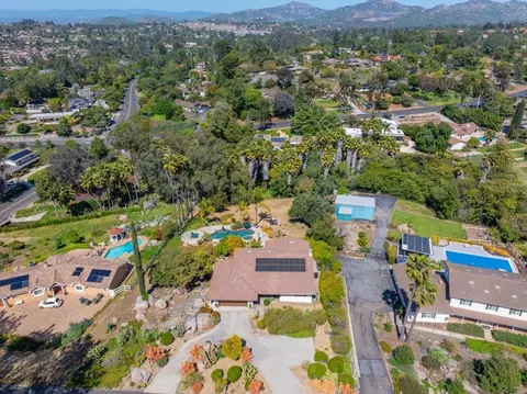 View/Area - 16231 Del Norte, Poway, CA 92064 photo 3 of 8