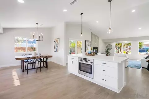 Kitchen - 774 Grey Hawk Ct, Oceanside, CA 92057 photo 7 of 8