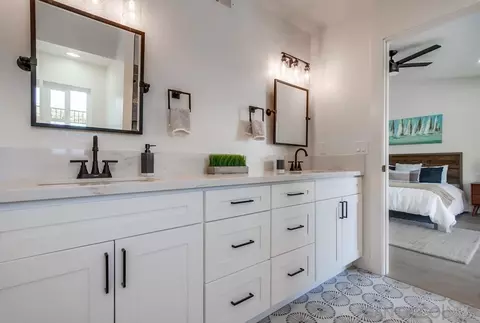Bath - 774 Grey Hawk Ct, Oceanside, CA 92057 photo 5 of 8