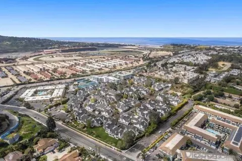 532 Via De La Valle #B, Solana Beach, CA 92075