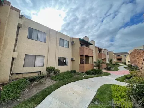 2920 Briarwood Rd #C8, Bonita, CA 91902