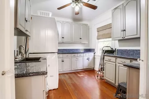 Kitchen - 745 Main St, Ramona, CA 92065 photo 3 of 4