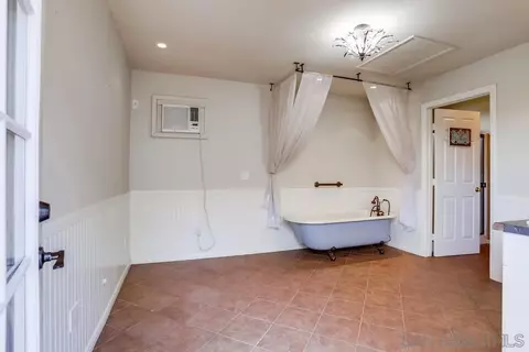 Bath - 745 Main St, Ramona, CA 92065 photo 2 of 7