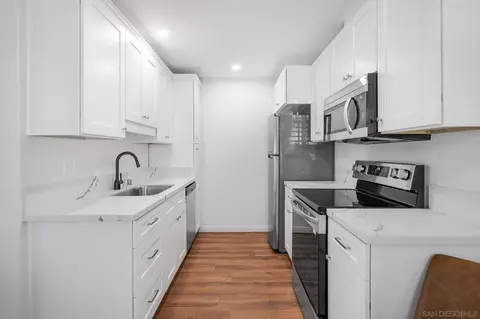 Kitchen - 8150 Lemon Ave #130, La Mesa, CA 91941 photo 2 of 3