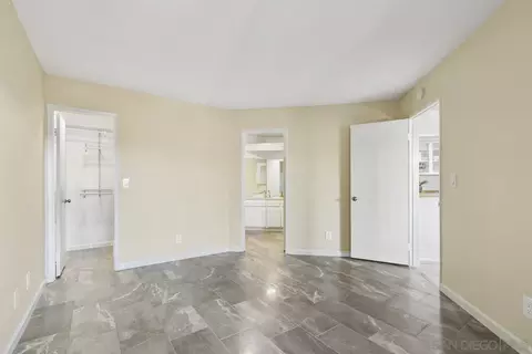 Living - 3013 Blue Oak Ct, Spring Valley, CA 91978 photo 6 of 6