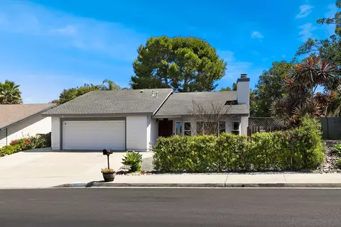 1578 Boulder Creek Rd, Oceanside, CA 92056