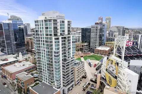 325 7th Ave #704, San Diego, CA 92101