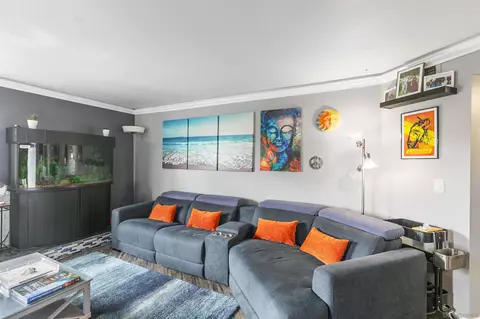 3045 Blue Oak Ct, Spring Valley, CA 91978