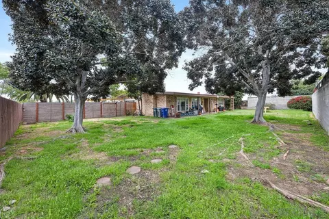 Exterior - 3738 King St, La Mesa, CA 91941 photo 3 of 4