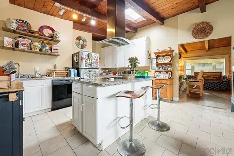 Kitchen - 3738 King St, La Mesa, CA 91941 photo 1 of 3