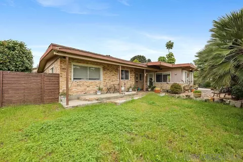 Exterior - 3738 King St, La Mesa, CA 91941 photo 1 of 4