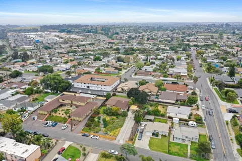 View/Area - 3738 King St, La Mesa, CA 91941 photo 4 of 9