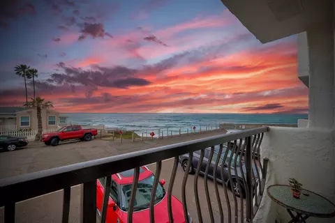 4878 Pescadero Ave #101, San Diego, CA 92107