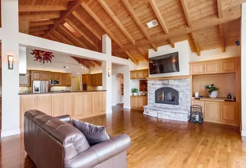 Living - 15945 Shalom Rd, Ramona, CA 92065 photo 3 of 5