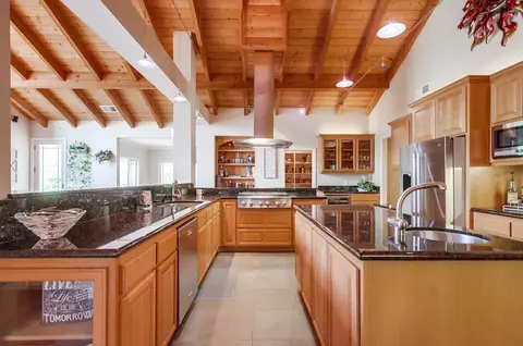 Kitchen - 15945 Shalom Rd, Ramona, CA 92065 photo 1 of 9
