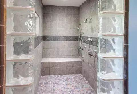 Bath - 15945 Shalom Rd, Ramona, CA 92065 photo 3 of 9