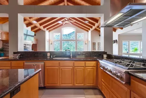 Kitchen - 15945 Shalom Rd, Ramona, CA 92065 photo 2 of 9