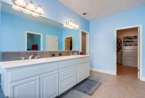 Bath - 15945 Shalom Rd, Ramona, CA 92065 photo 5 of 9