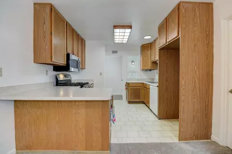Kitchen - 3404 Las Vegas, Oceanside, CA 92054 photo 6 of 8