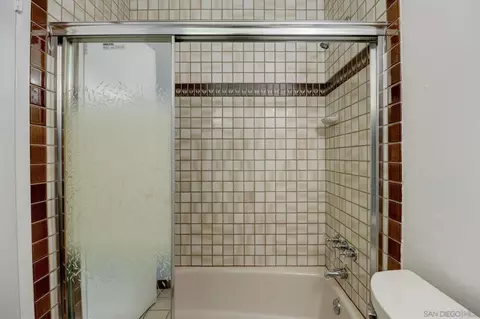 Bath - 3404 Las Vegas, Oceanside, CA 92054 photo 2 of 3