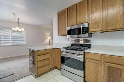 Kitchen - 3404 Las Vegas, Oceanside, CA 92054 photo 3 of 8
