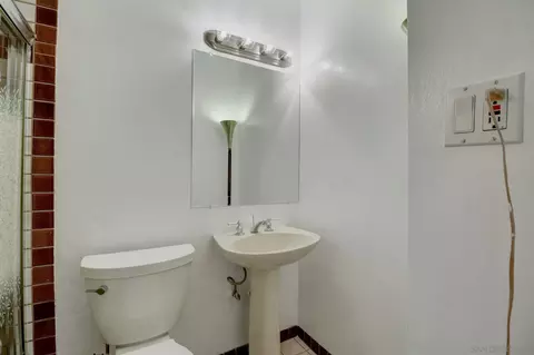 Bath - 3404 Las Vegas, Oceanside, CA 92054 photo 1 of 3