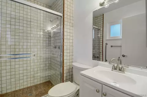 Bath - 3404 Las Vegas, Oceanside, CA 92054 photo 3 of 3