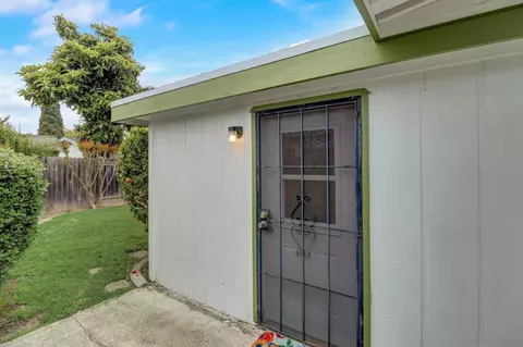 Exterior - 3404 Las Vegas, Oceanside, CA 92054 photo 14 of 18