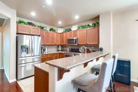4062 Sandton Ln, San Diego, CA 92105